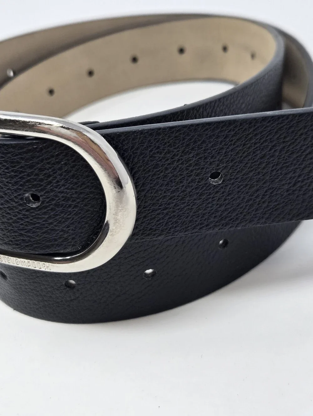 STEVE MADDEN BLACK FAUX LEATHER BELT OVAL SILVER BUCKLE WOMEN OS CLASSIC